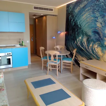 Color Sea Sunny Center סאני ביץ'